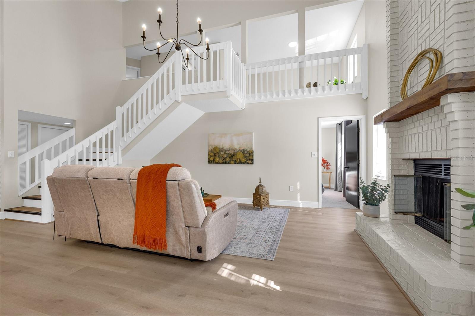 LINDA GLEN ESTATES - Residential