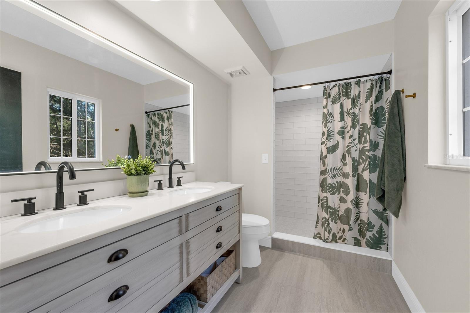 LINDA GLEN ESTATES - Residential