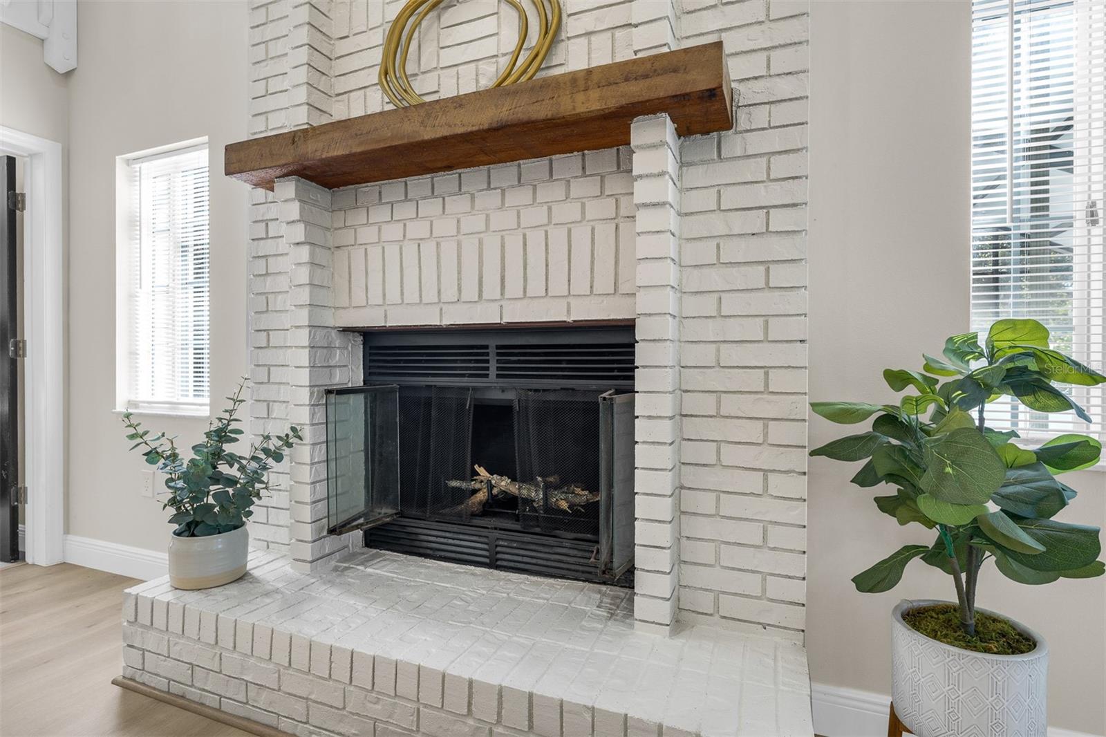 LINDA GLEN ESTATES - Residential