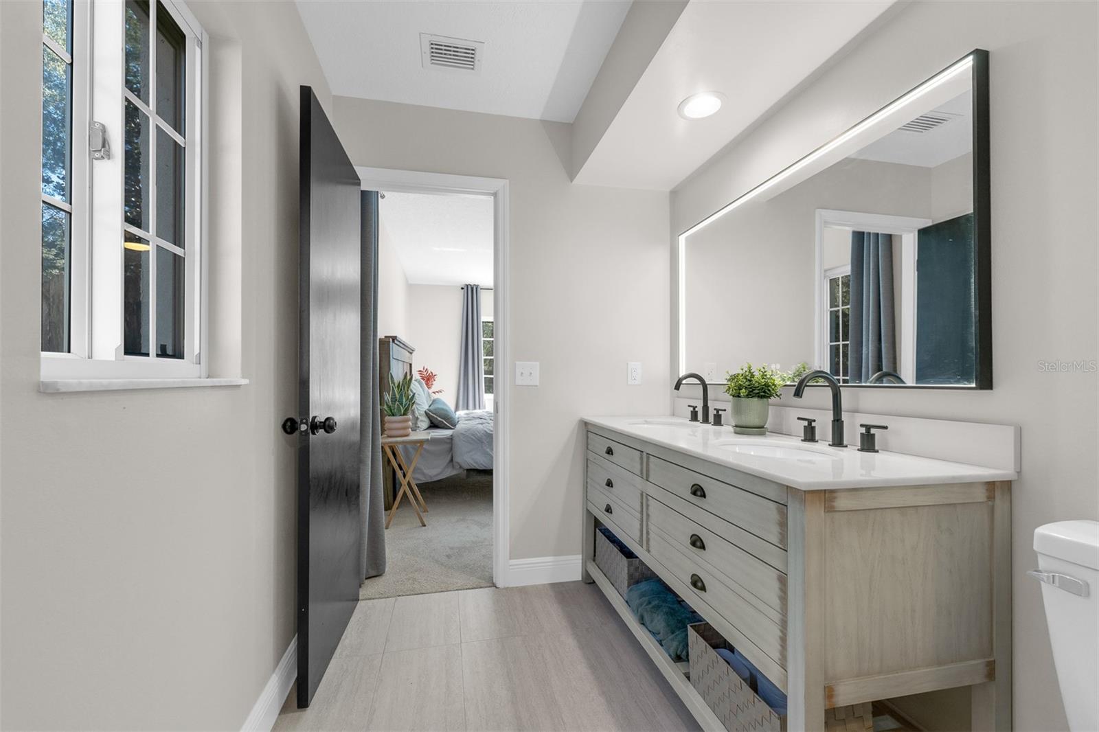 LINDA GLEN ESTATES - Residential