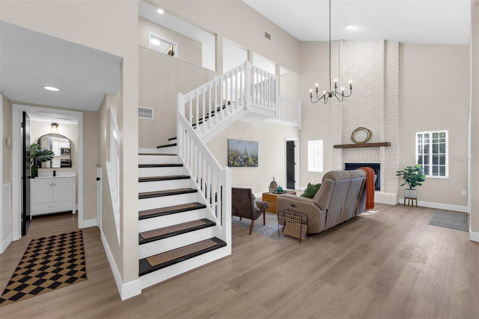 LINDA GLEN ESTATES - Residential