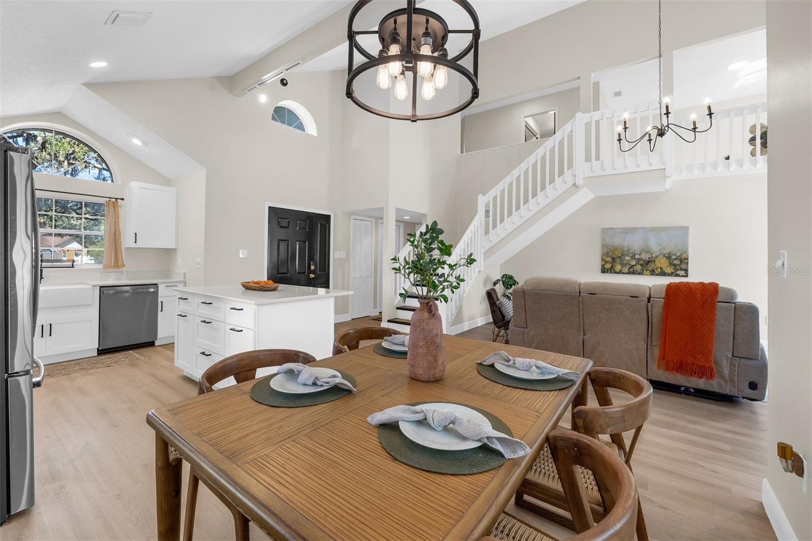 LINDA GLEN ESTATES - Residential