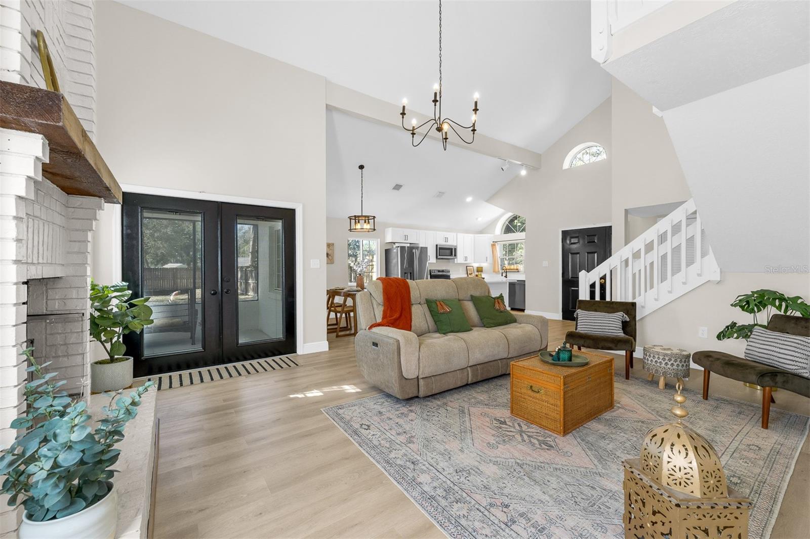 LINDA GLEN ESTATES - Residential