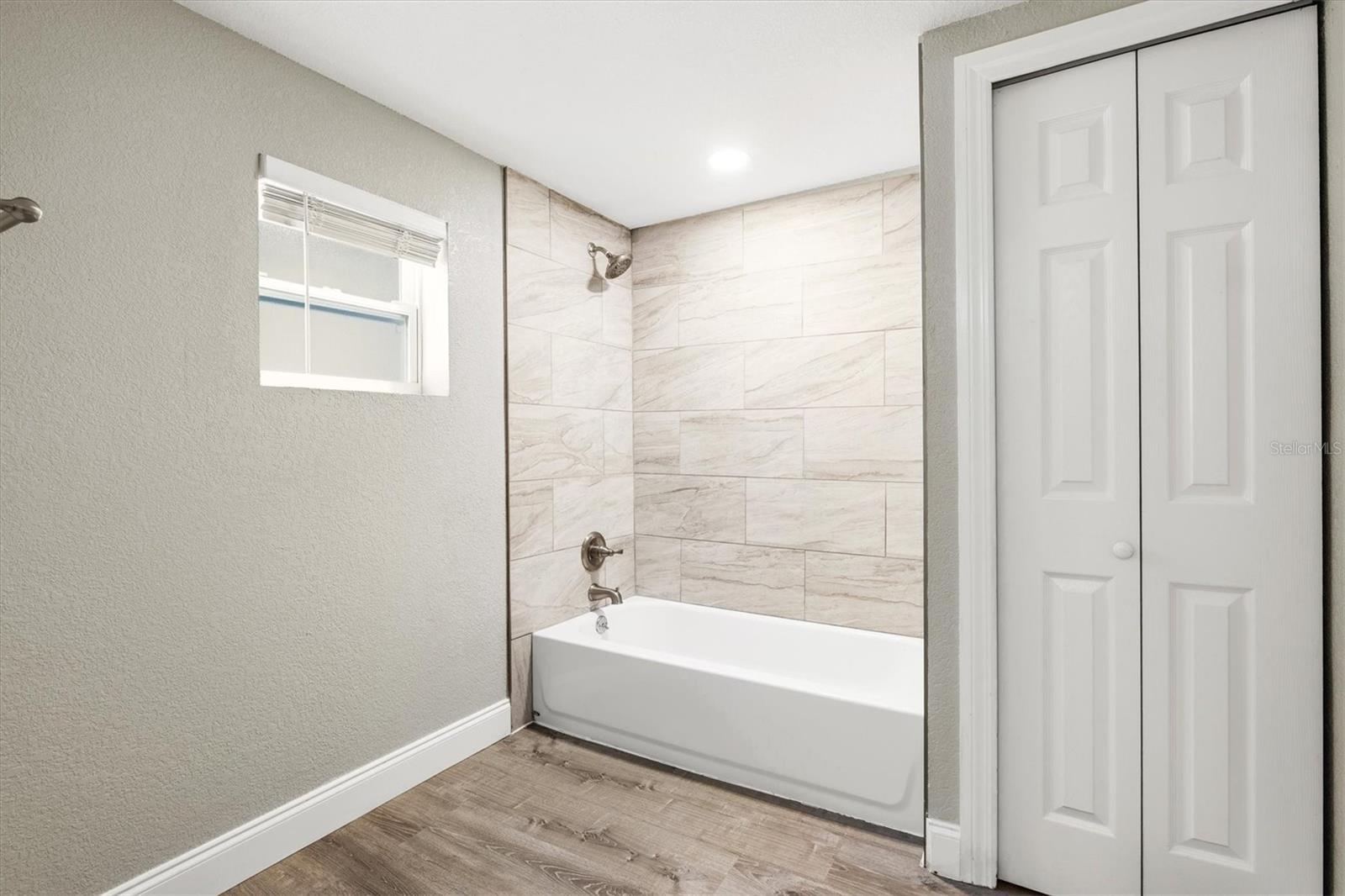 AVON HEIGHTS 2 - Residential