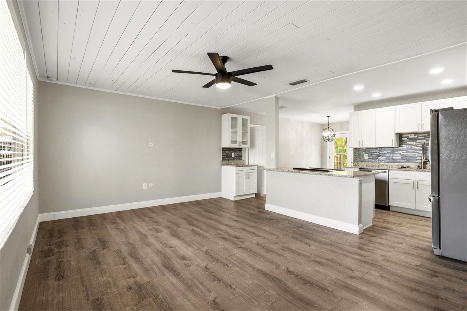 2586 TAMI SOLA STREET