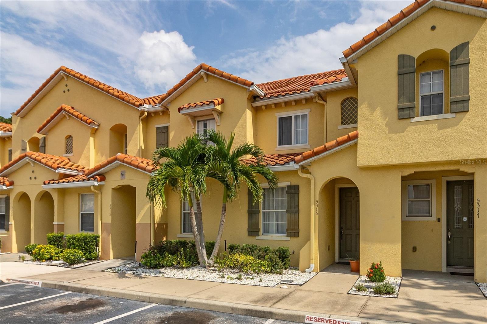 5315 PARADISE CAY CIRCLE