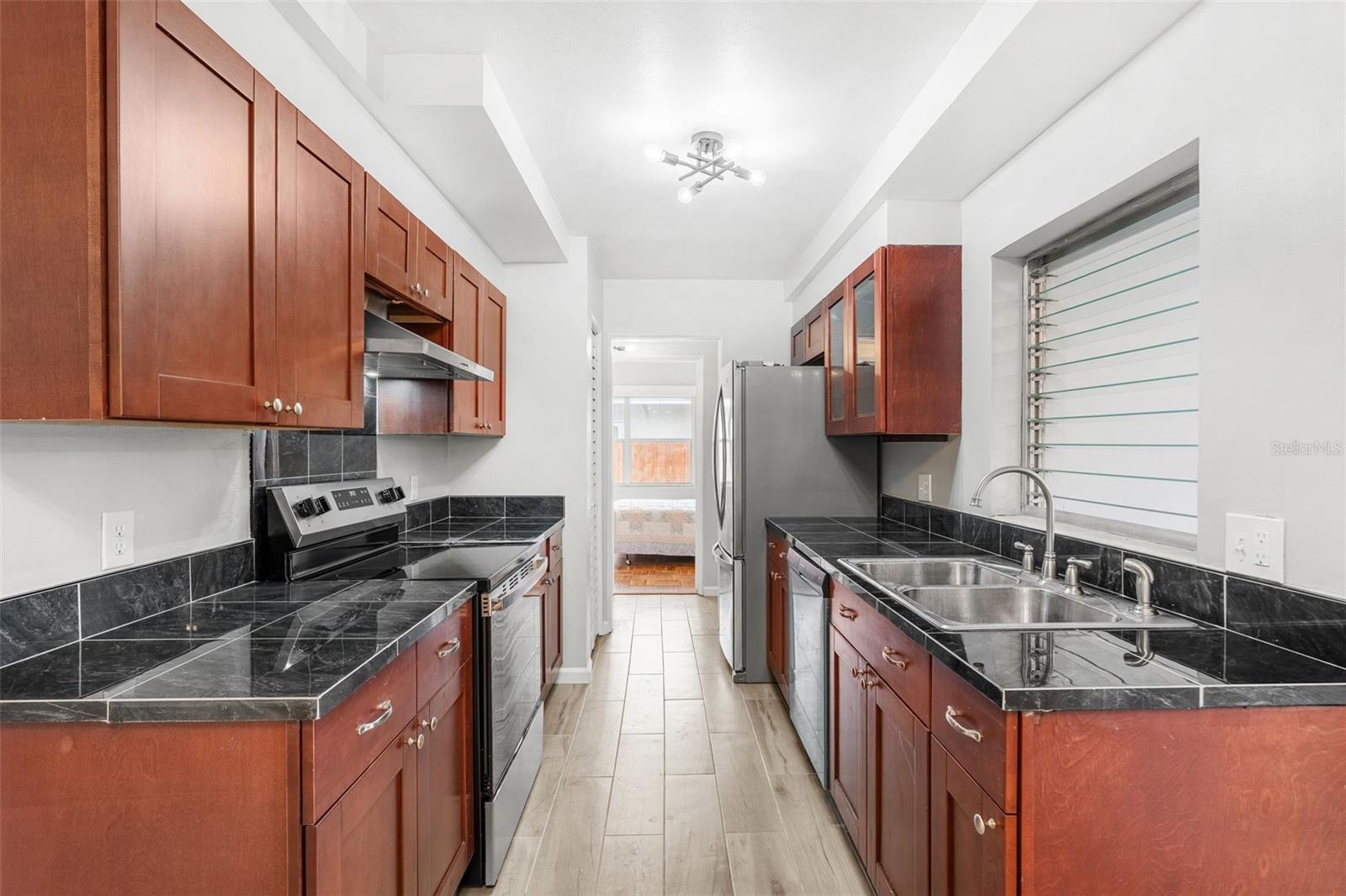 ALBERT LEE RIDGE ADD 02 - Residential