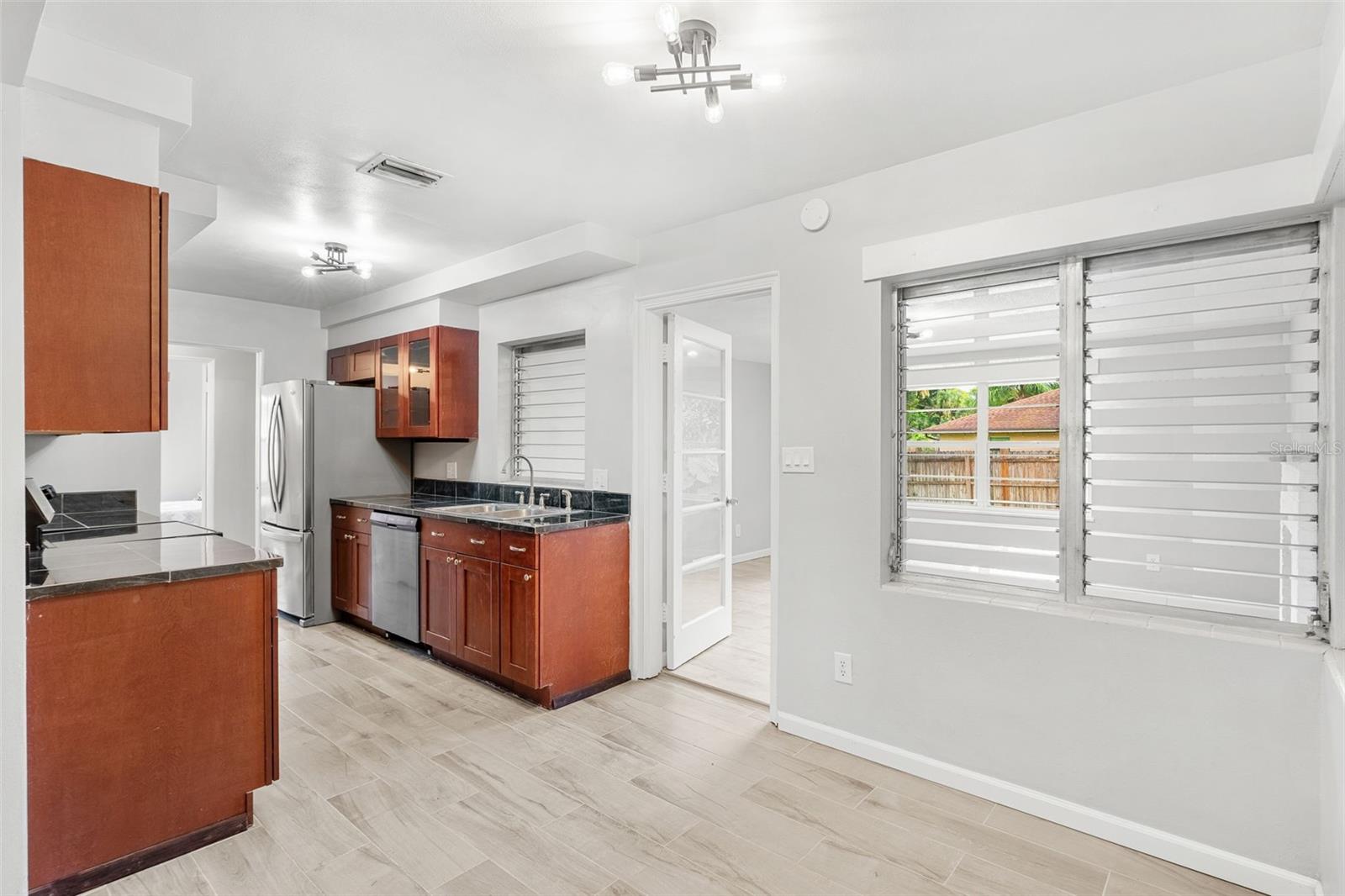 ALBERT LEE RIDGE ADD 02 - Residential