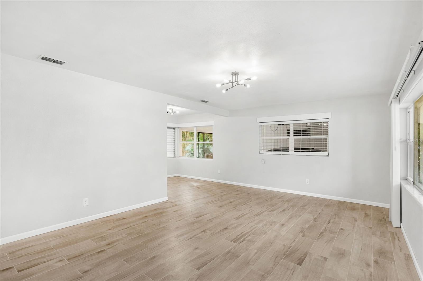 1007 EARLY AVENUE
