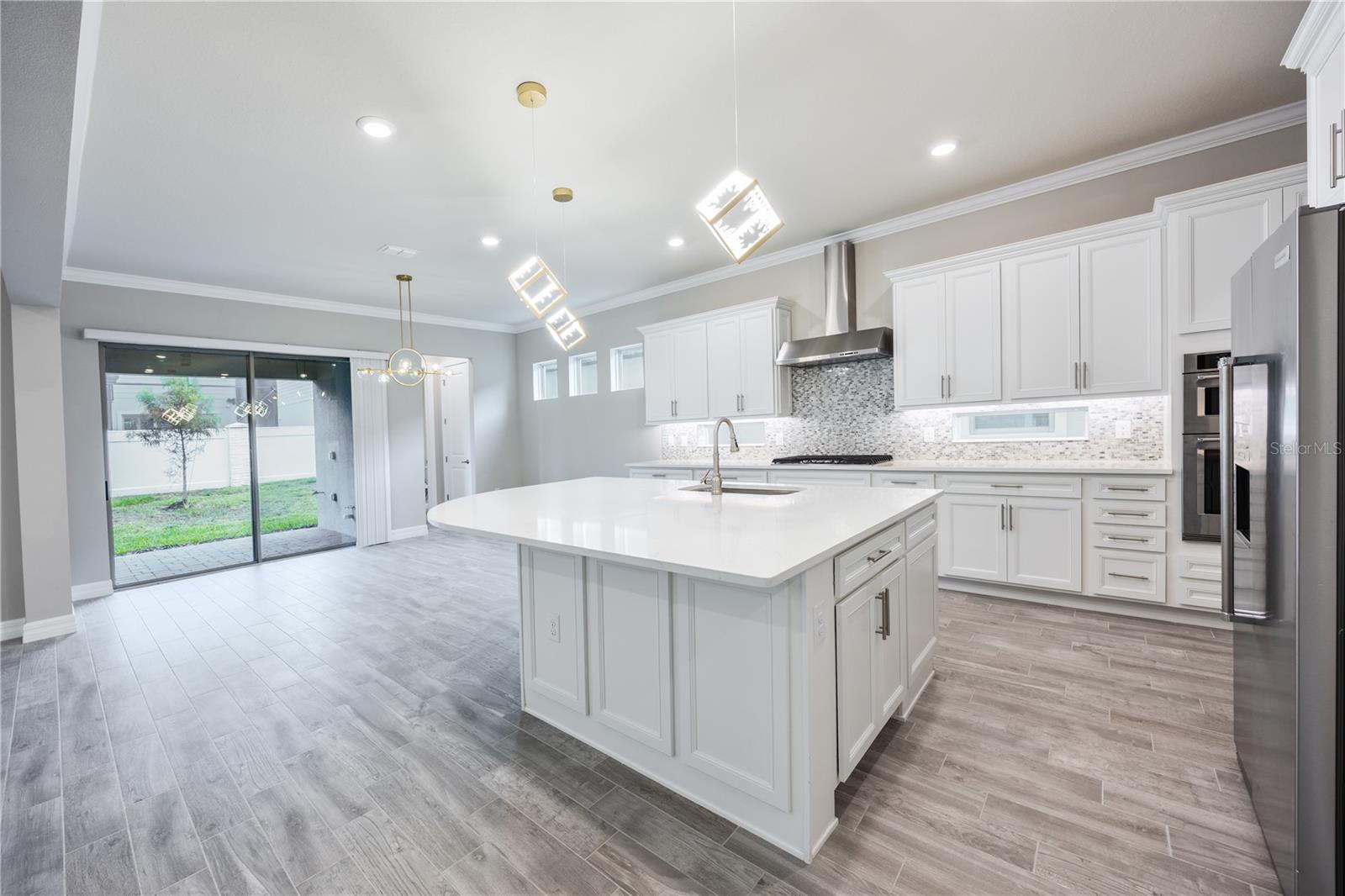 PHILLIPS GROVE TR J - Residential