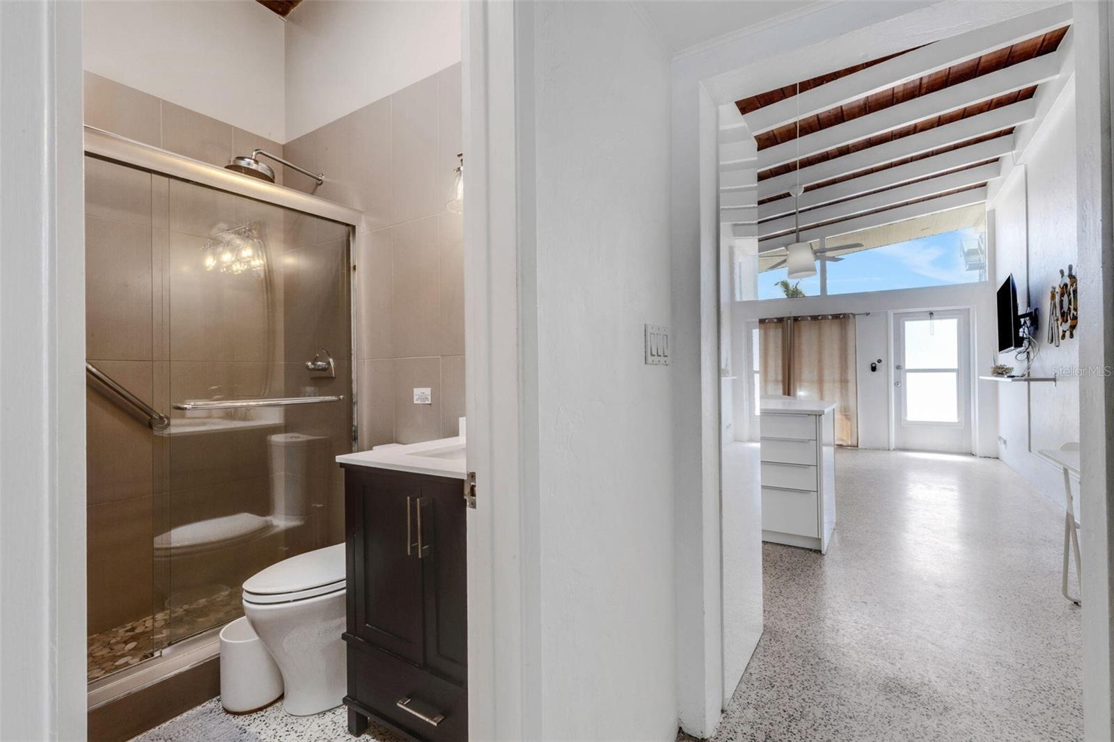 SEA CREST APTS - Residential