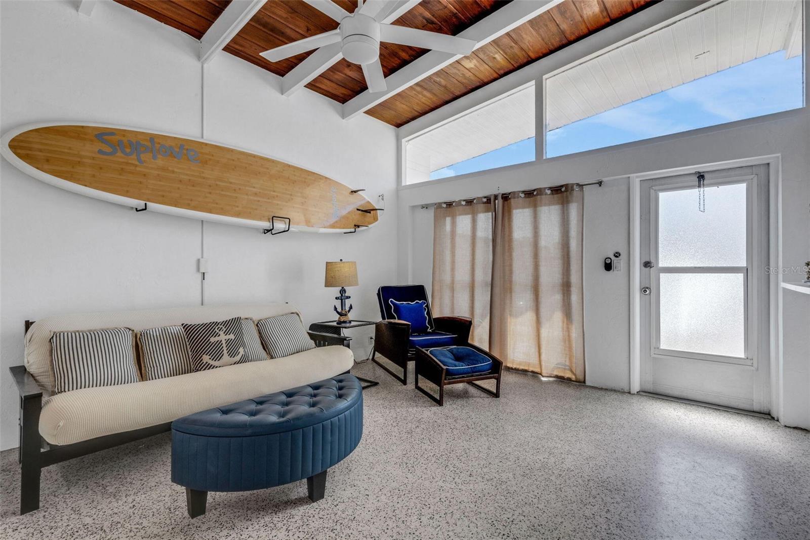 SEA CREST APTS - Residential