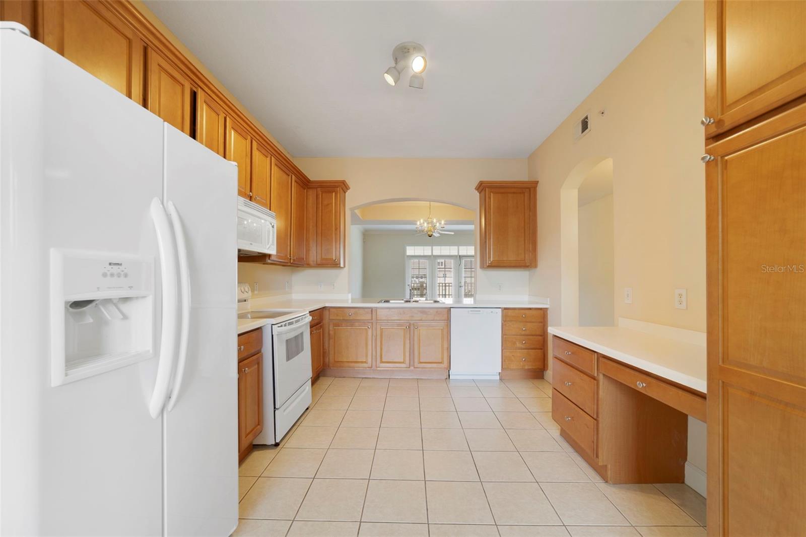 ARTISAN CLUB CONDO PH 2 - Residential