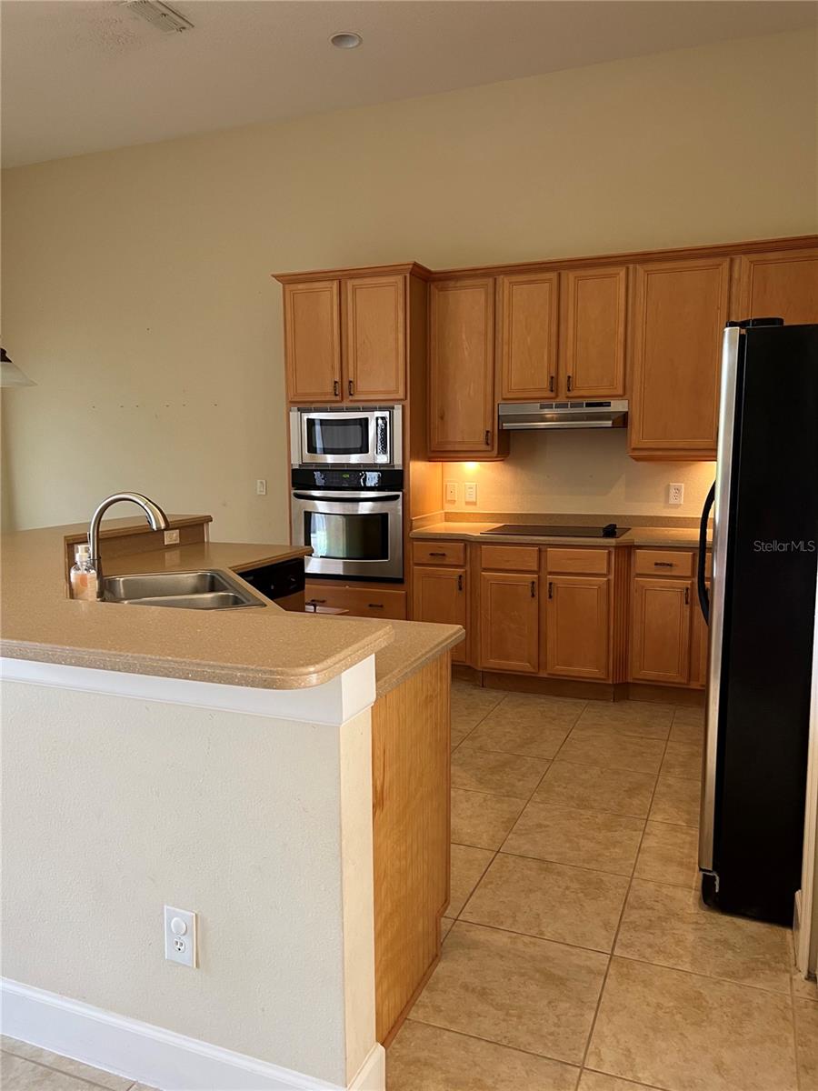 LIVE OAK RESERVE UNIT FOUR - Residential Lease