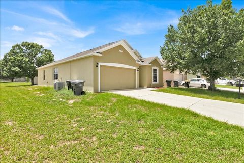 A home in DAVENPORT