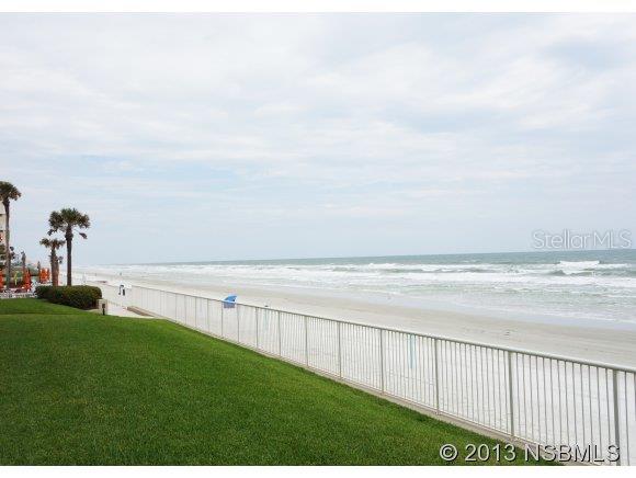 Pelican - Residential