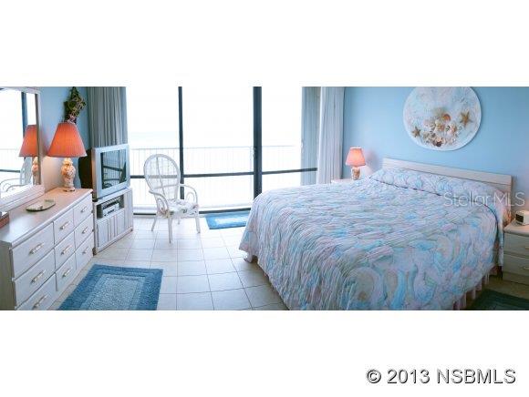 Pelican - Residential