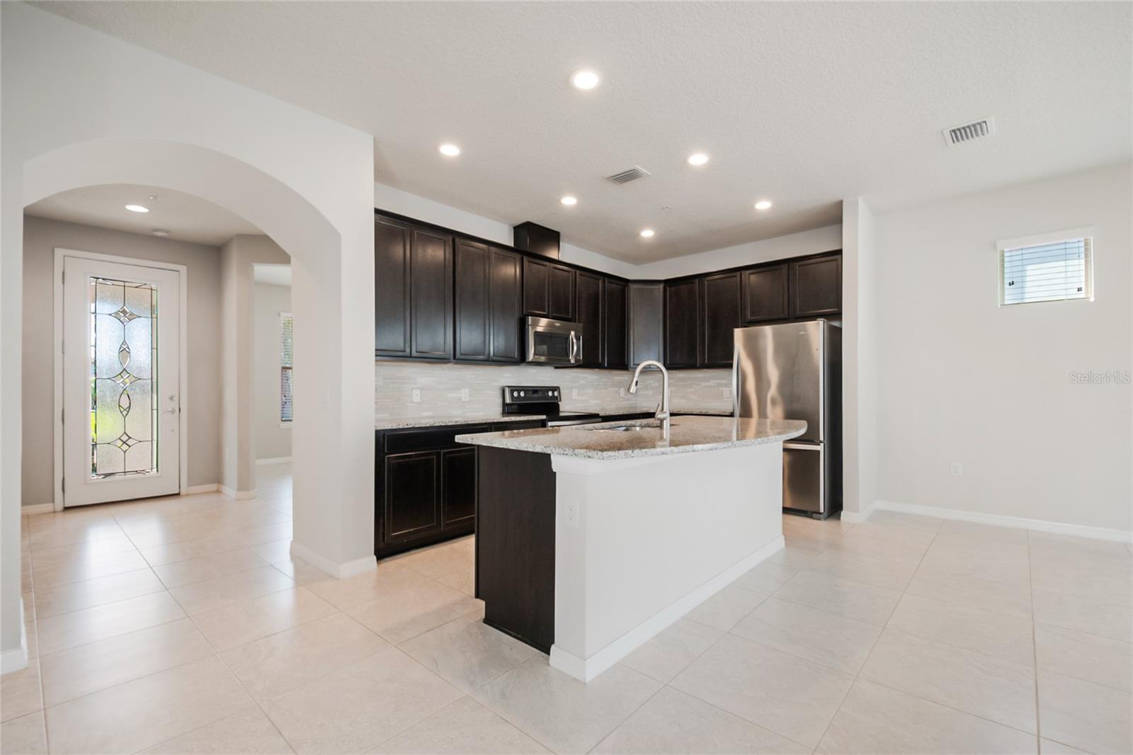 LAKEVIEW POINTE/HORIZON WEST 1 - Residential