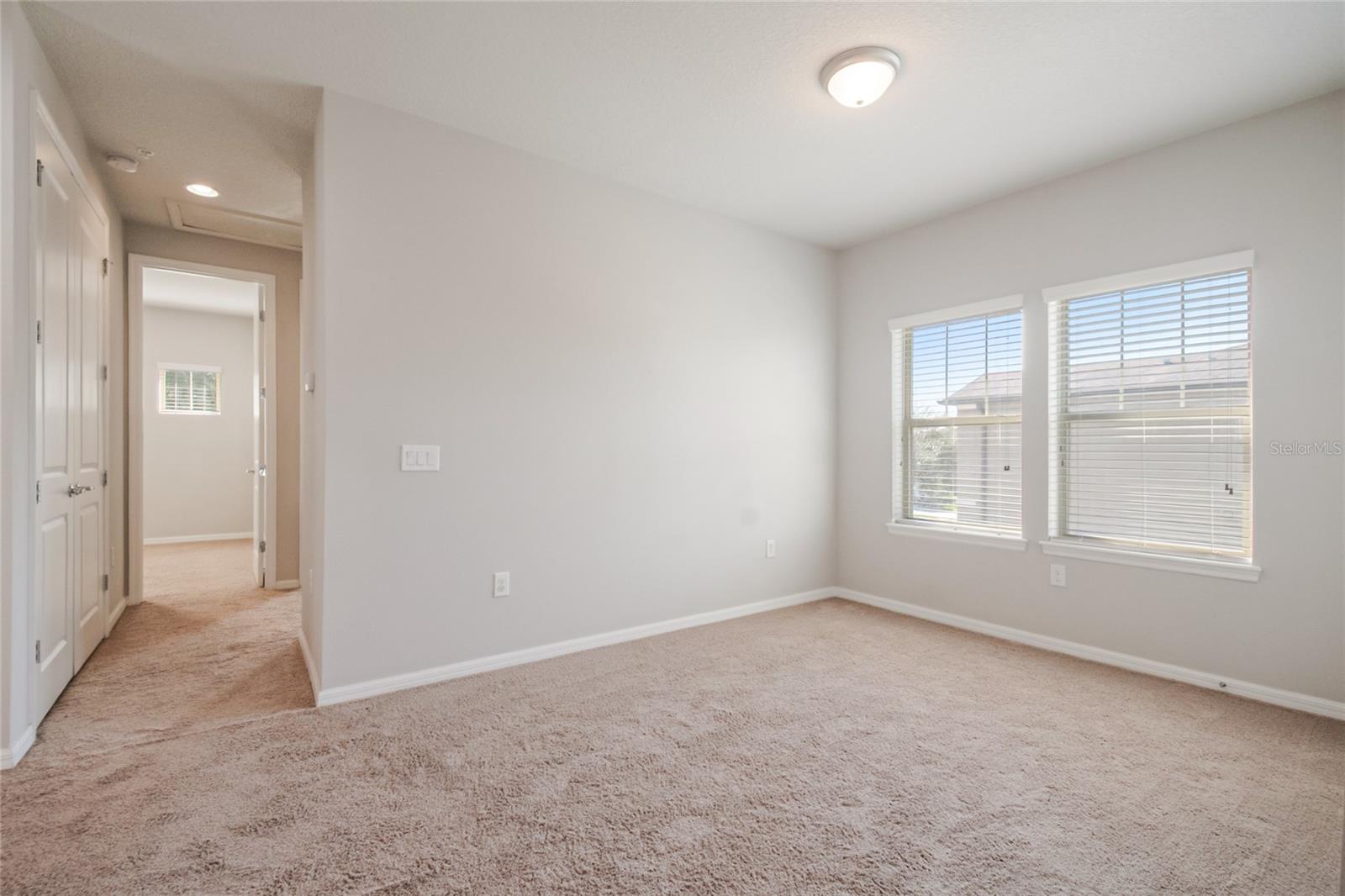 LAKEVIEW POINTE/HORIZON WEST 1 - Residential