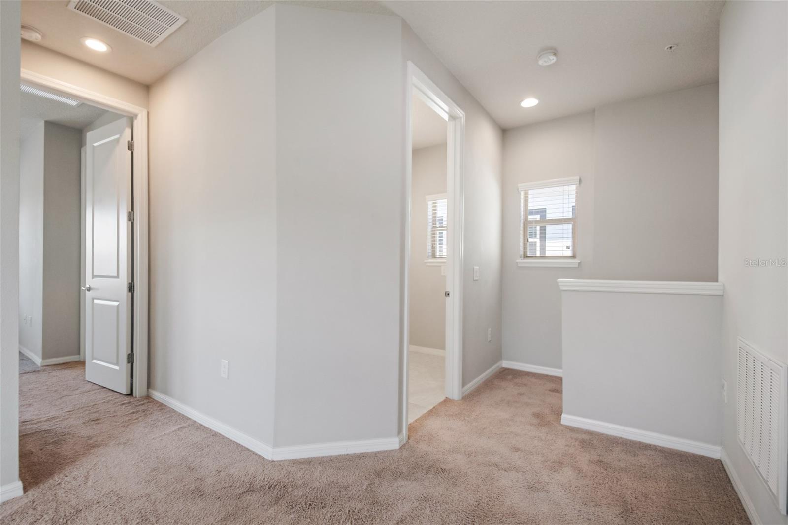 LAKEVIEW POINTE/HORIZON WEST 1 - Residential