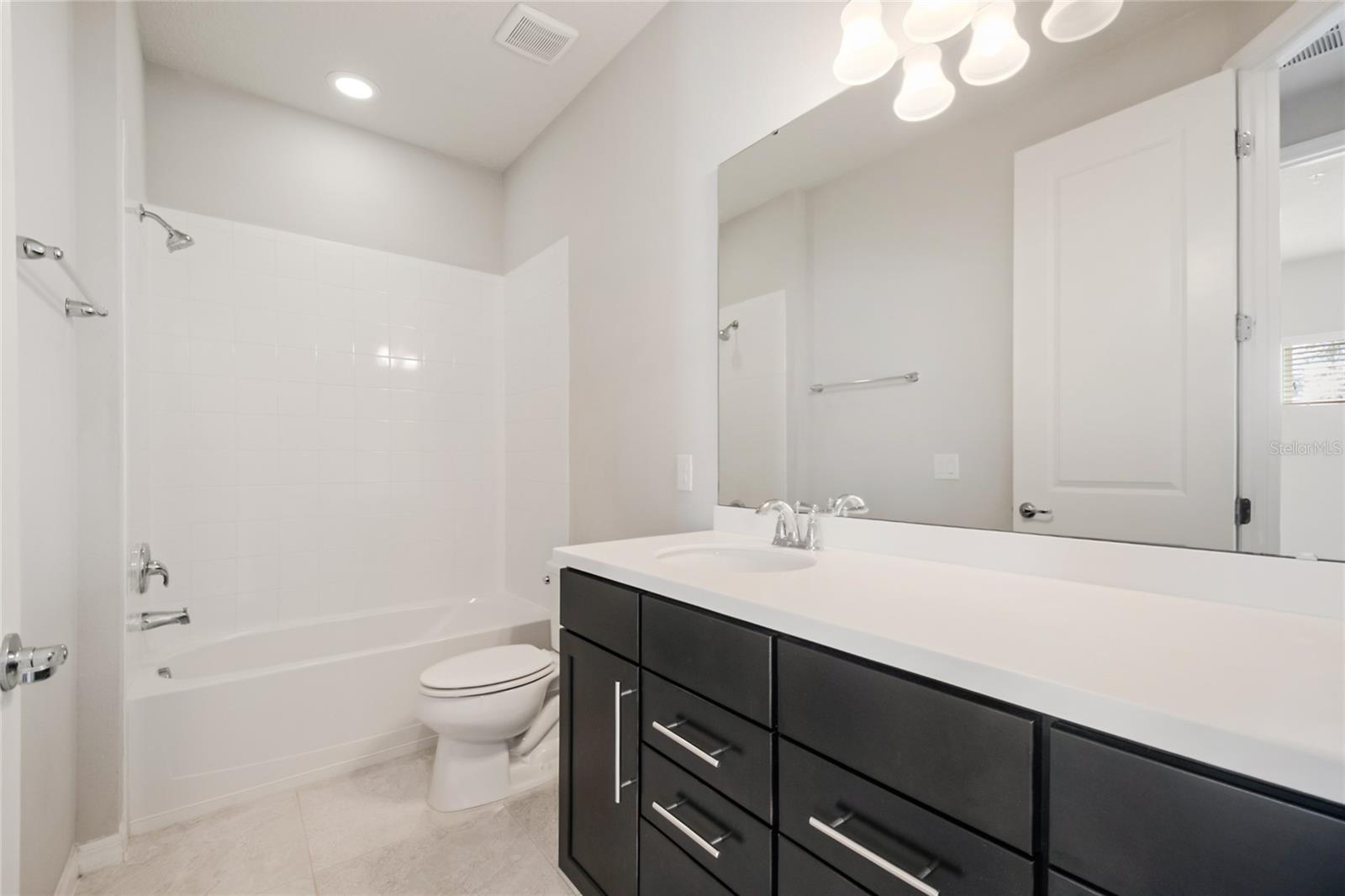 LAKEVIEW POINTE/HORIZON WEST 1 - Residential