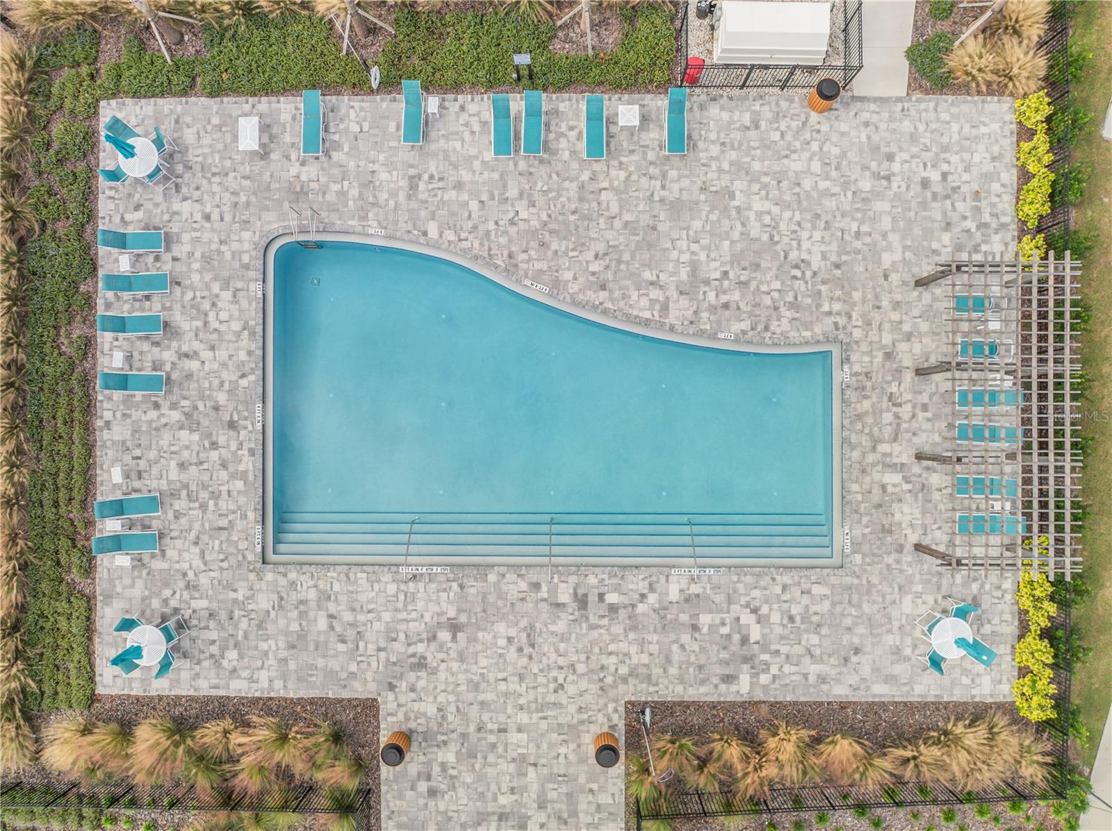 PRAIRIE OAKS - Residential