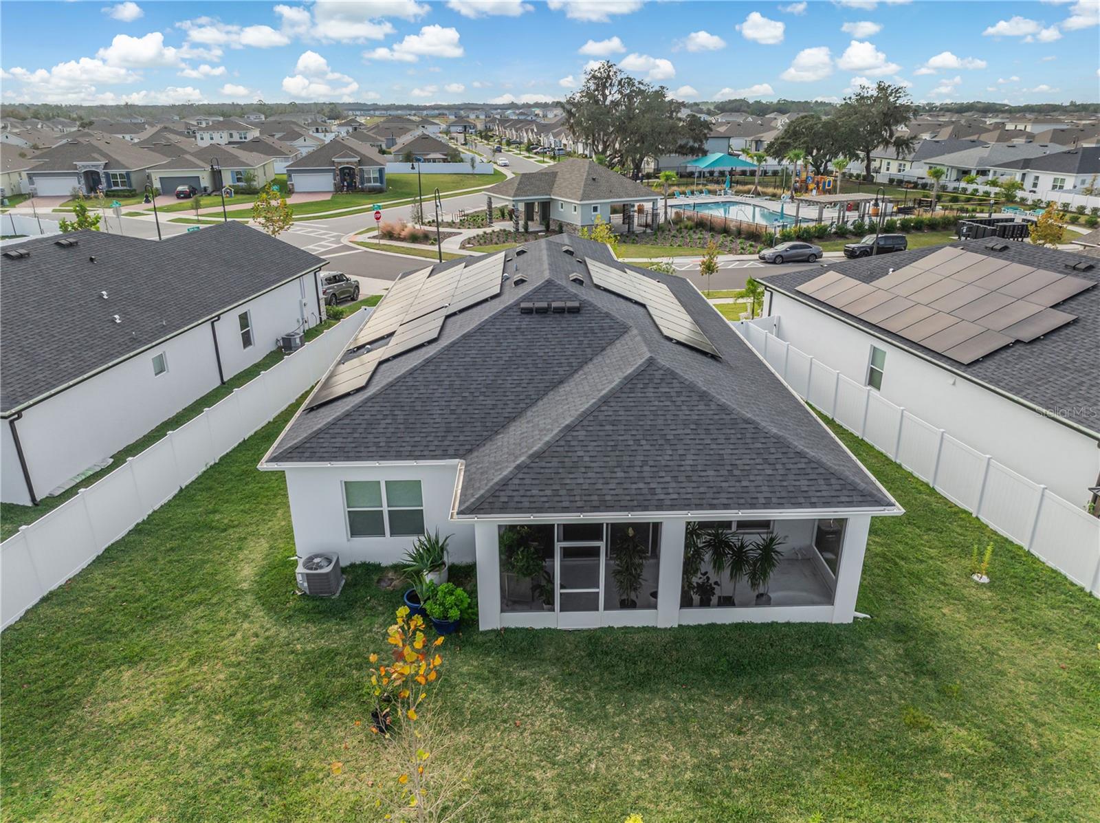 PRAIRIE OAKS - Residential