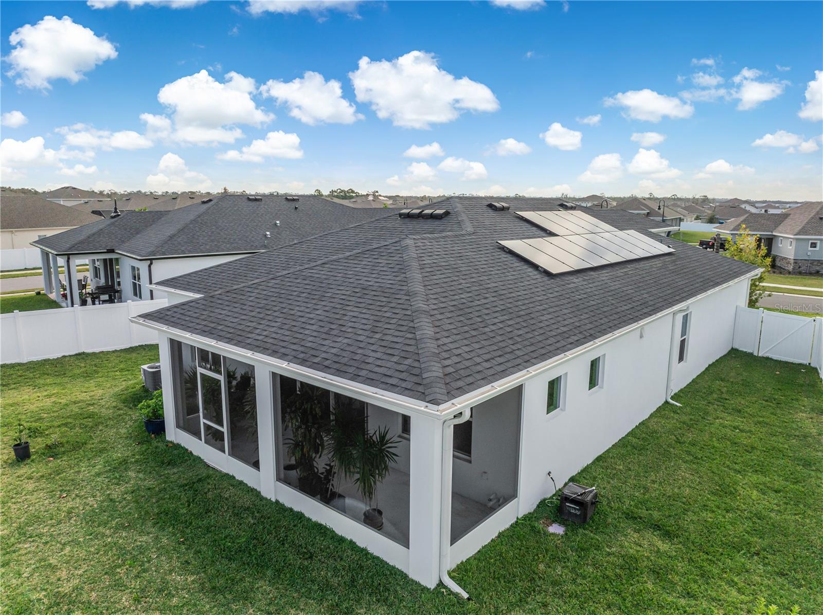 PRAIRIE OAKS - Residential