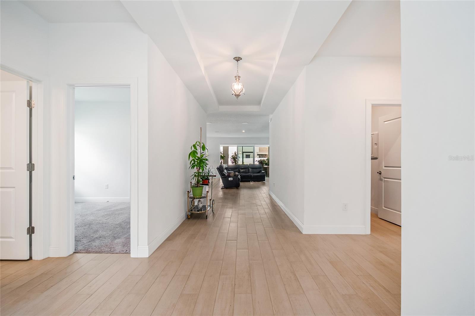 PRAIRIE OAKS - Residential