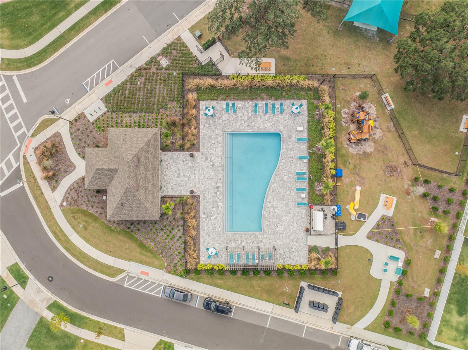 PRAIRIE OAKS - Residential