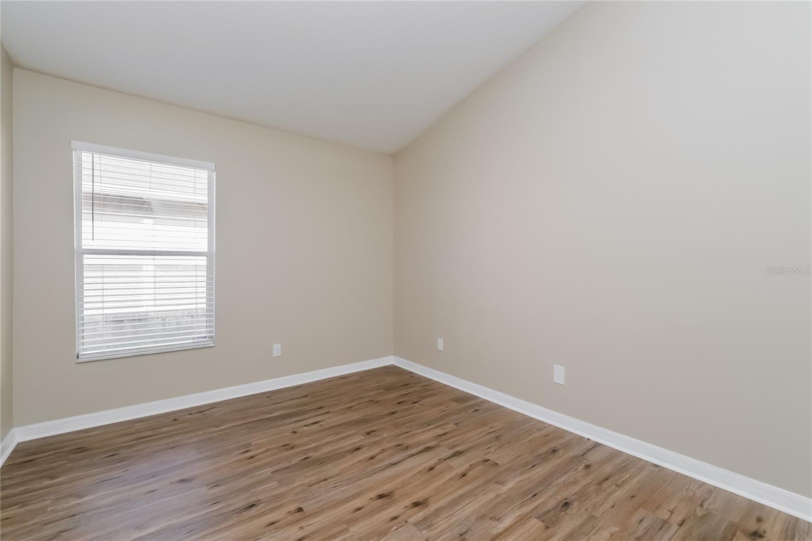 SUNCOAST MEADOWS INCREMENT 02 - Residential Lease