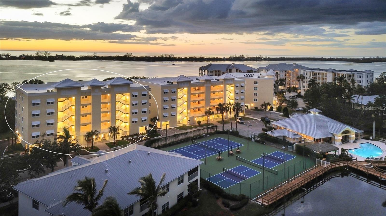 280 HIDDEN BAY DRIVE 302