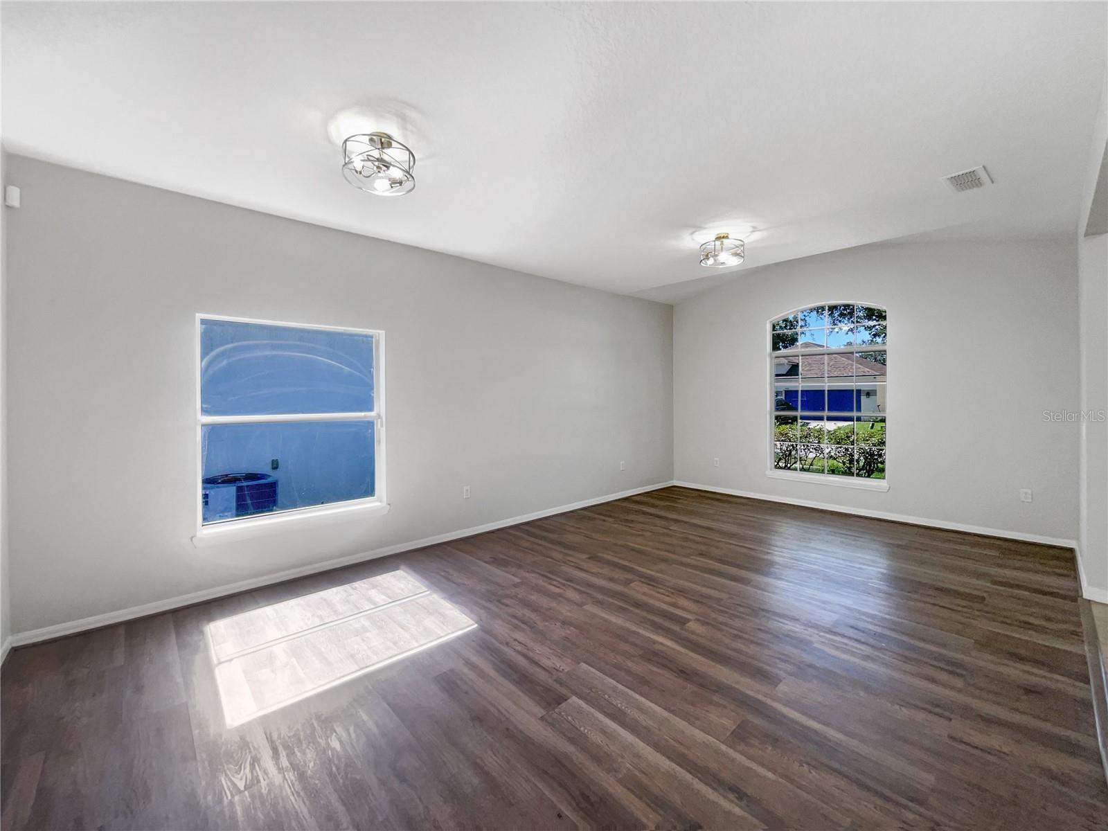 7725 SENJILL COURT