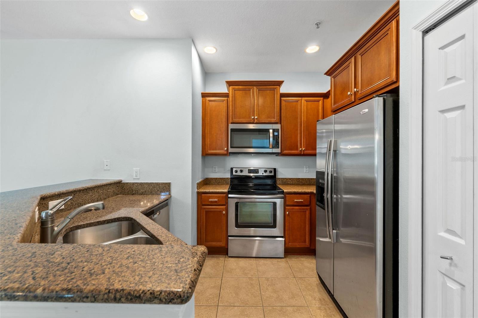 STONEHAVEN PH 4, 5, 6, 7 & 25 - Residential Lease