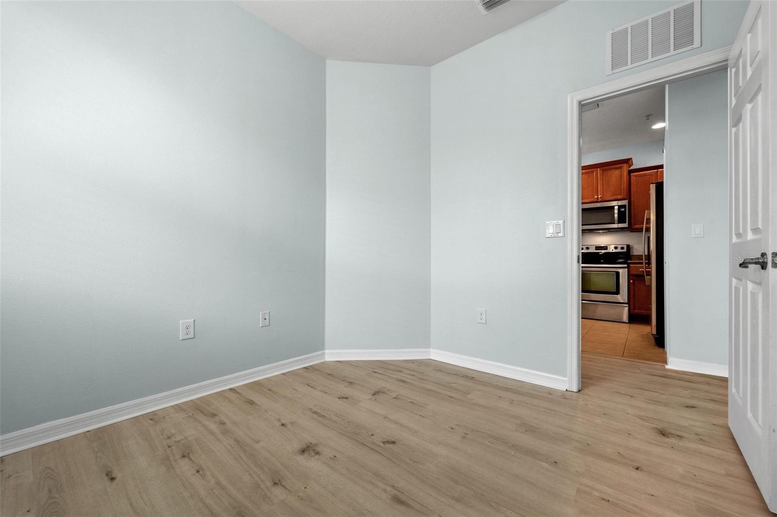STONEHAVEN PH 4, 5, 6, 7 & 25 - Residential Lease