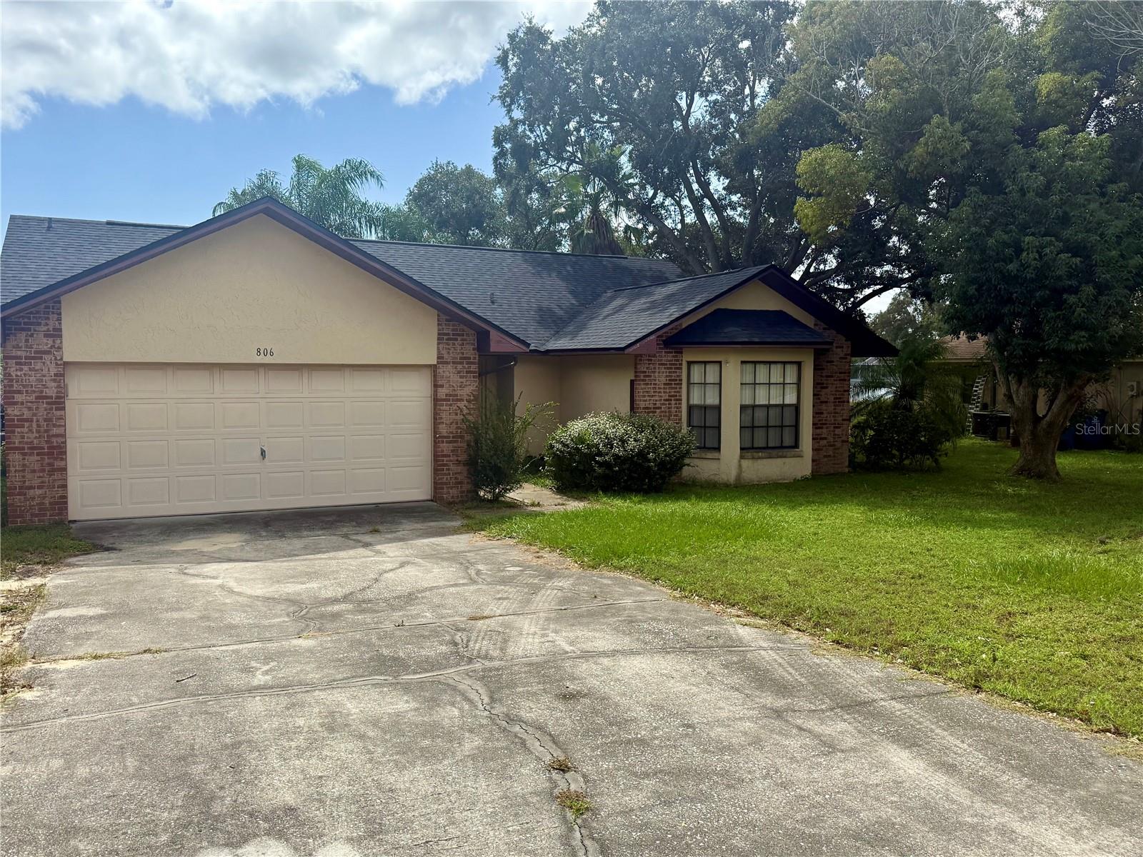 CROWN POINTE PH 1 - Residential
