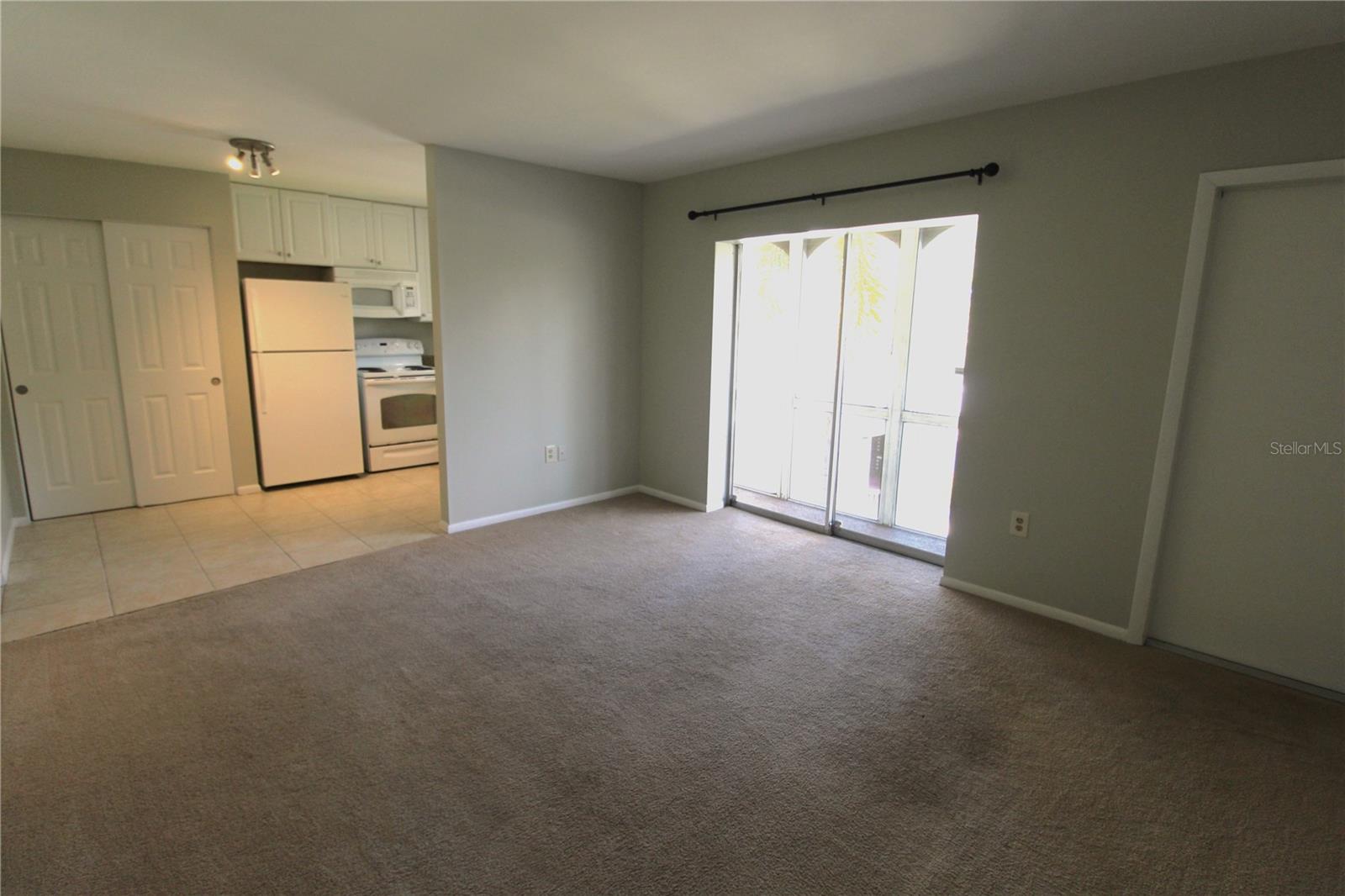 GARDEN APTS - Residential Lease