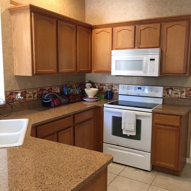 PALMBROOKE TWNHMS - Residential Lease