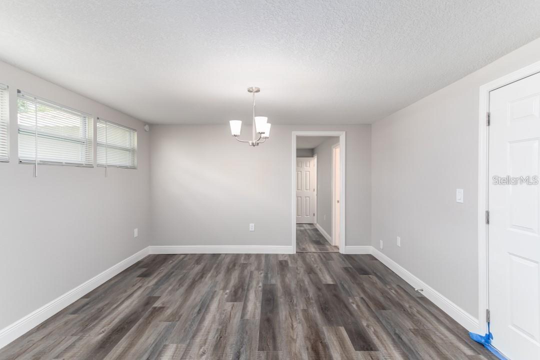 SHADOW LAWN - Residential