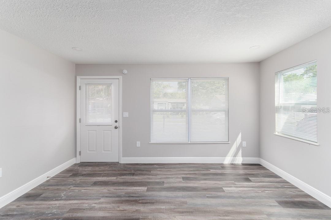 SHADOW LAWN - Residential