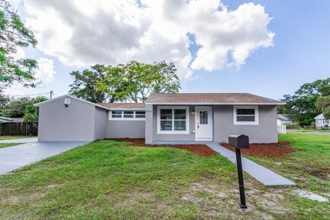 Photo of 2001 45th Street S, St Petersburg, FL 33711 (MLS # TB8509427)