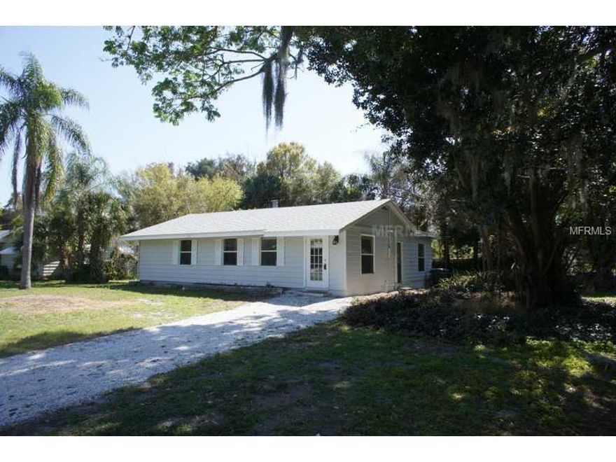 Charming 3 bedroom, 2 bath bungalow on a quiet Cul De Sac near downtown. Open floor plan and more living space inside than appears from the outside. Renovated open kitchen/family room show wonderfully. Main bedroom with full bath has plenty of natural light flooding in. There are two additional bedrooms and a nice over-sized bath. The home features a formal living area upon entrance. There is a wonderful income history that would contribute nicely to an investor portfolio, yet would be perfect for an individual or family longing to be near downtown and Payne Park.  Make a move and be near Sarasota's beautiful light sand beaches. The large kitchen features all new stainless steel appliances.  More features include: new carpet in all three bedrooms, new roof, new HVAC package, new exterior paint and a new shell driveway!