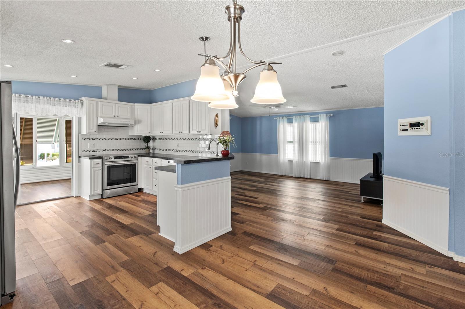 RIDGEWOOD OAKS PH II & III - Residential