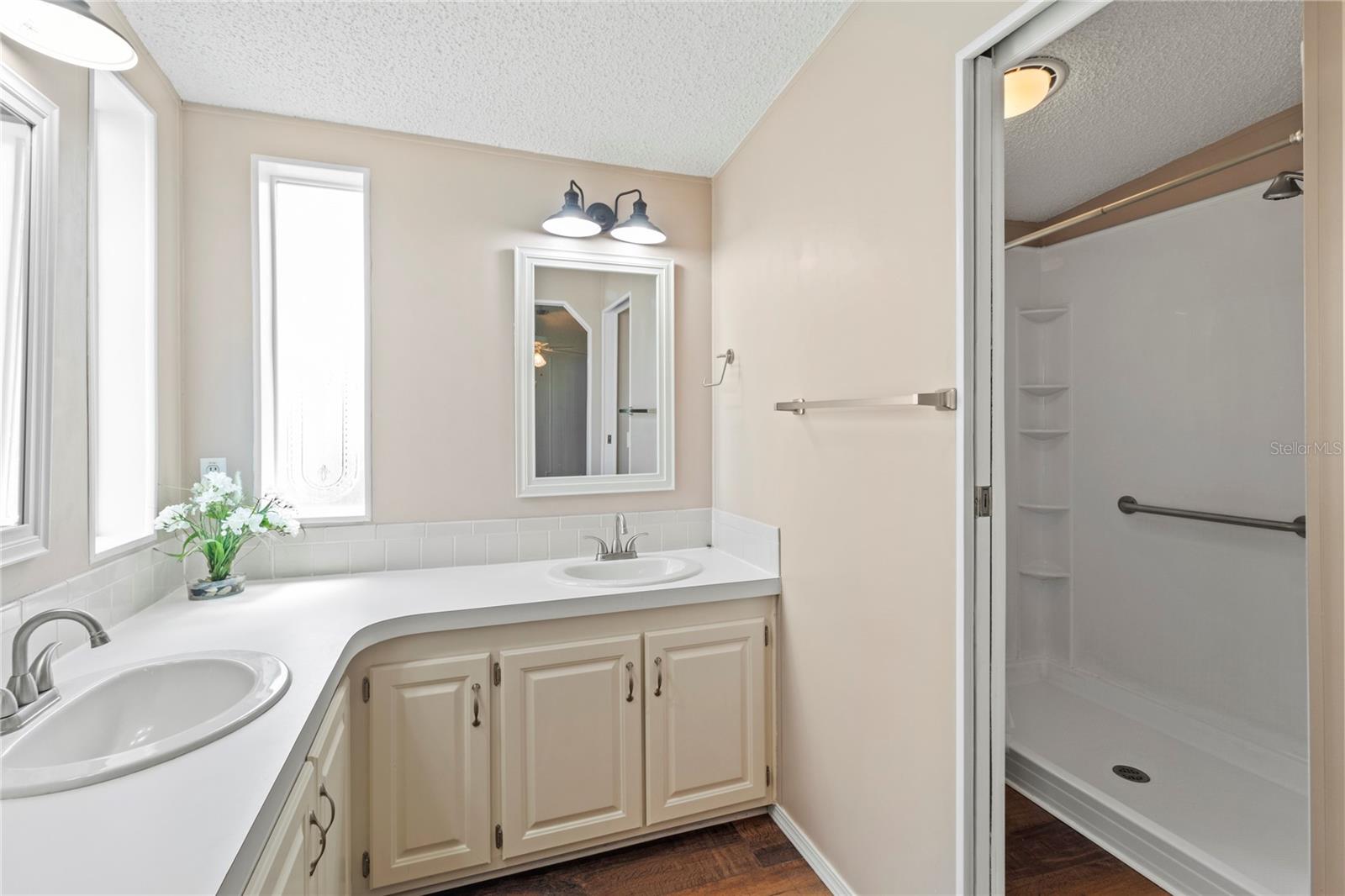 RIDGEWOOD OAKS PH II & III - Residential