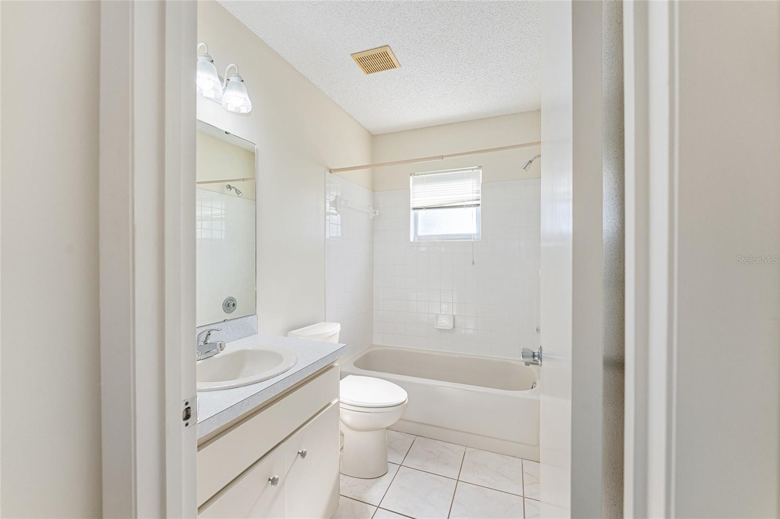 ON TOP OF THE WORLD - Residential