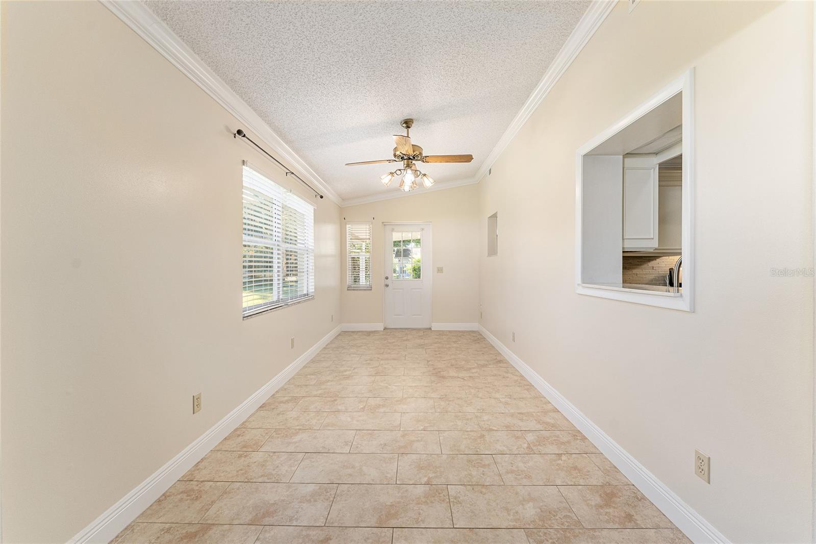 ON TOP OF THE WORLD - Residential