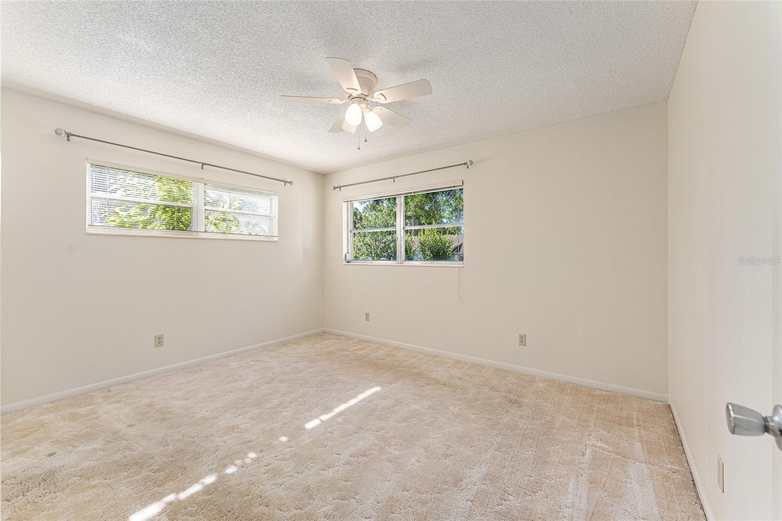 ON TOP OF THE WORLD - Residential