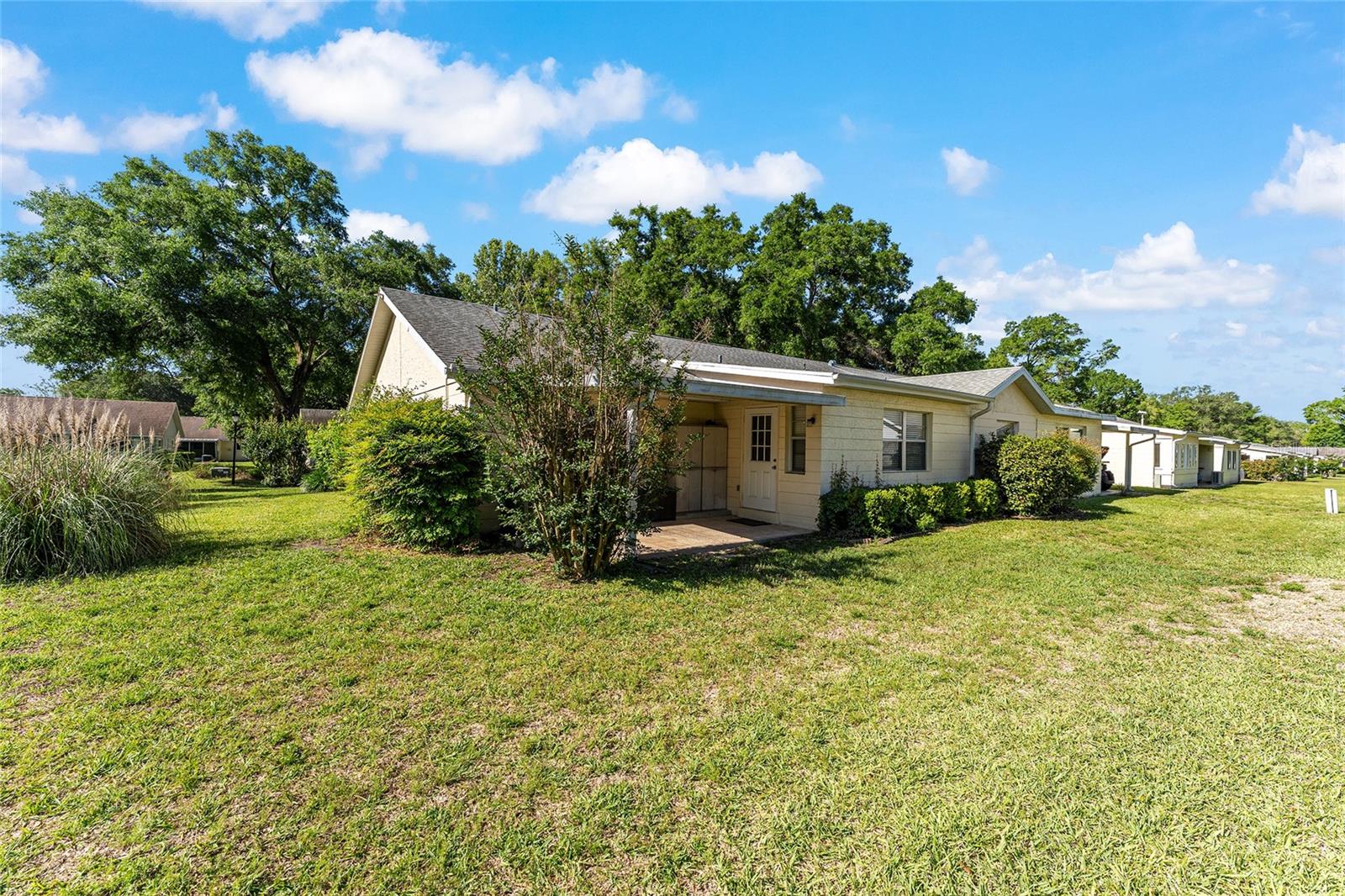 ON TOP OF THE WORLD - Residential