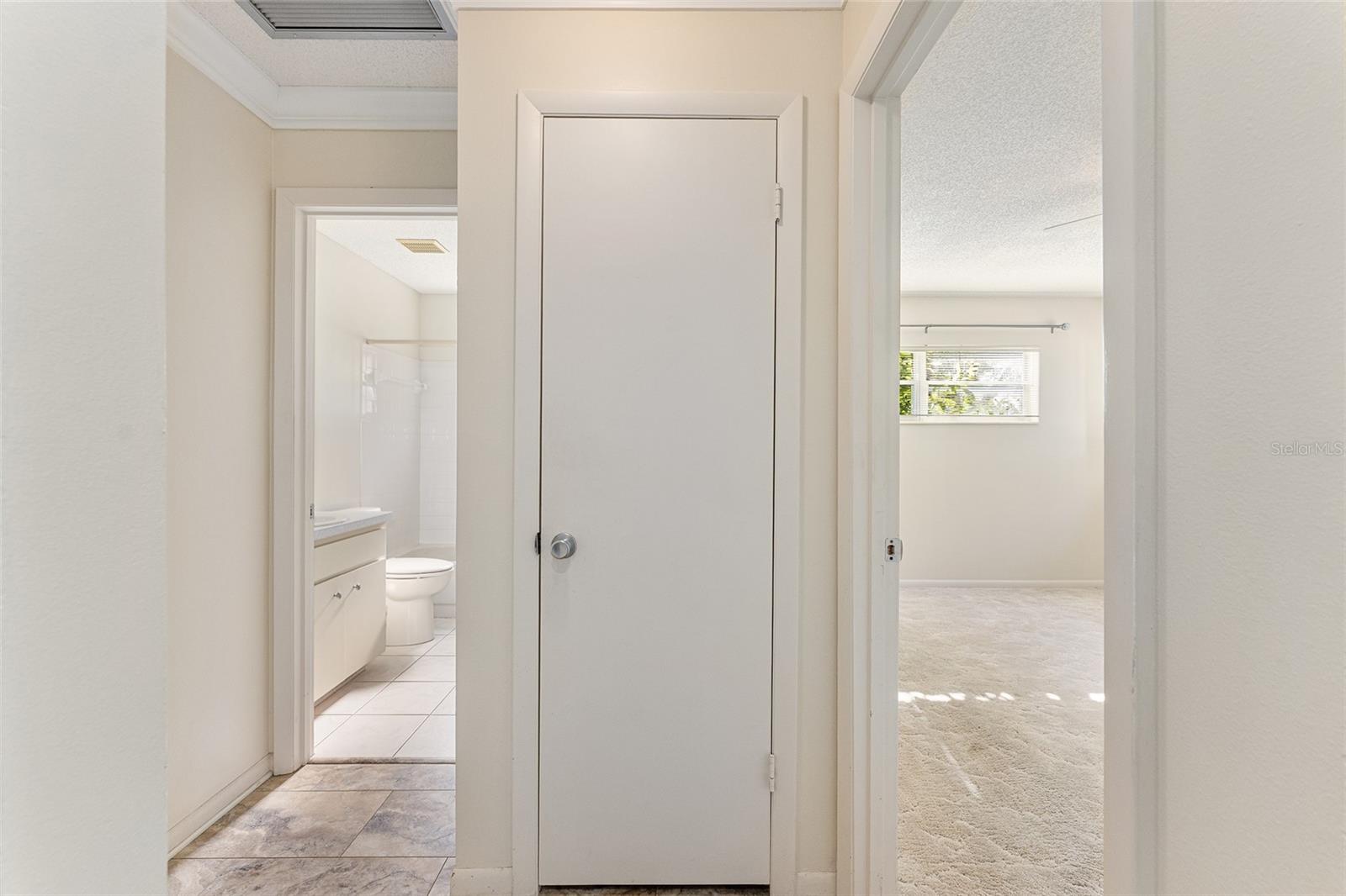 ON TOP OF THE WORLD - Residential