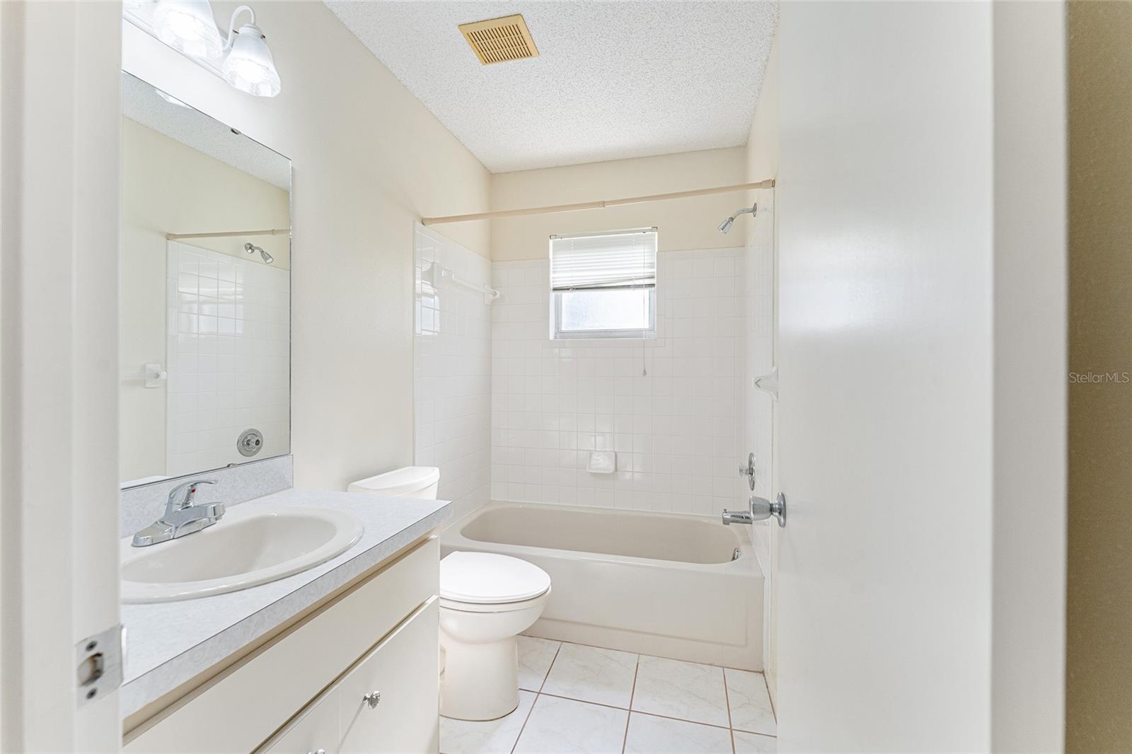 ON TOP OF THE WORLD - Residential